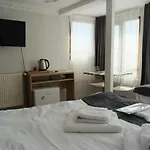 Kondoskali Hotel