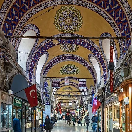 Hotell Kondoskali 5*