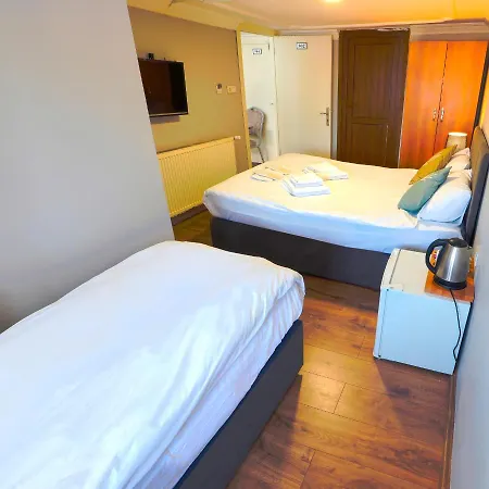Hotell Kondoskali 5*